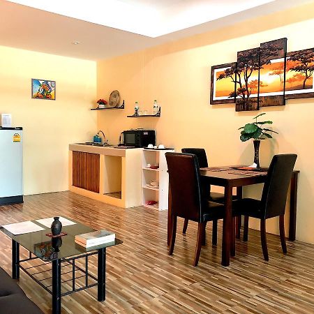 Апартаменти Breezy House Джомтьєн-Біч Екстер'єр фото