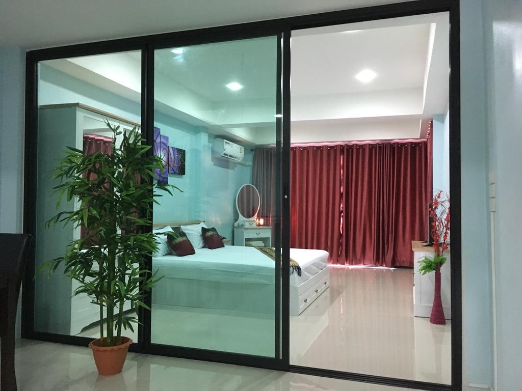Апартаменти Breezy House Джомтьєн-Біч Екстер'єр фото