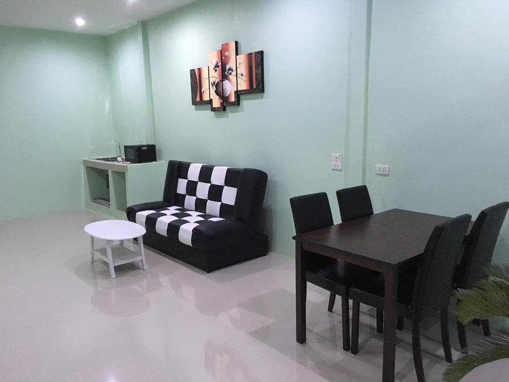 Апартаменти Breezy House Джомтьєн-Біч Екстер'єр фото