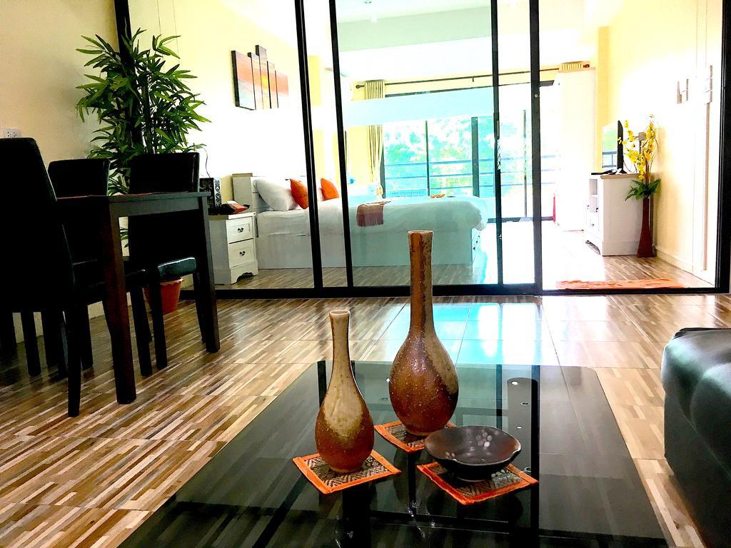 Апартаменти Breezy House Джомтьєн-Біч Екстер'єр фото