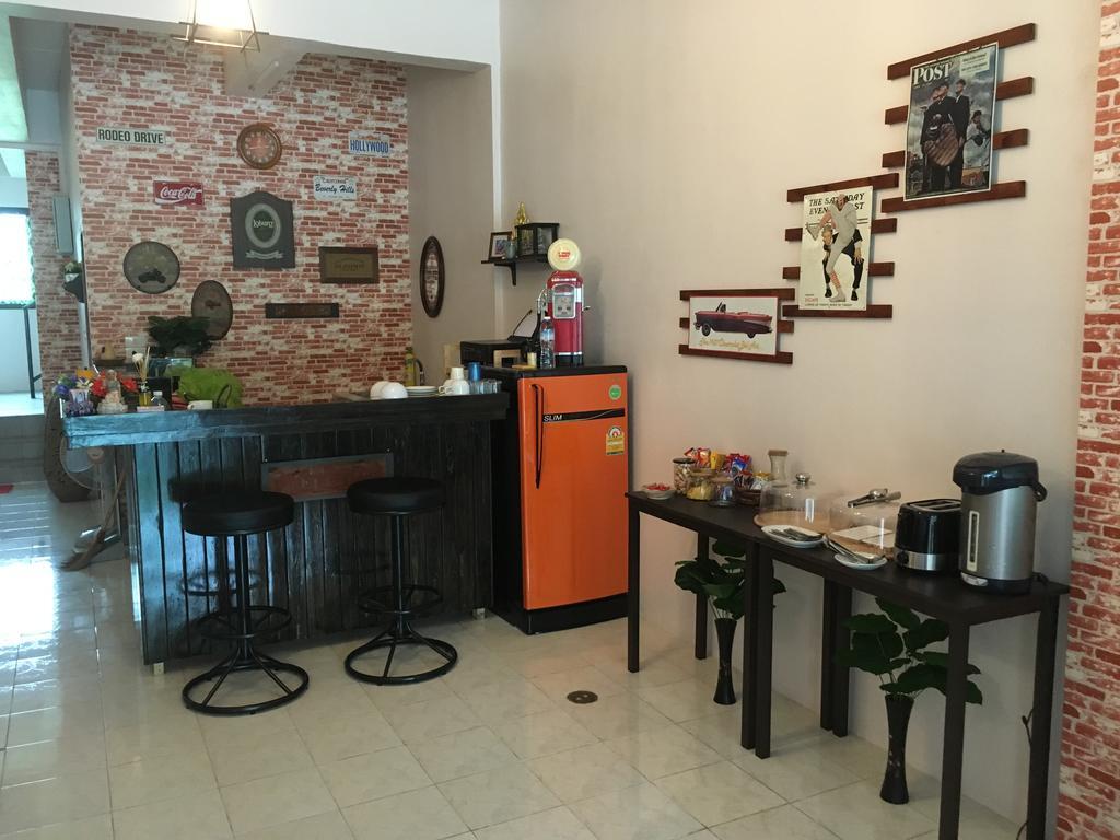 Апартаменти Breezy House Джомтьєн-Біч Екстер'єр фото