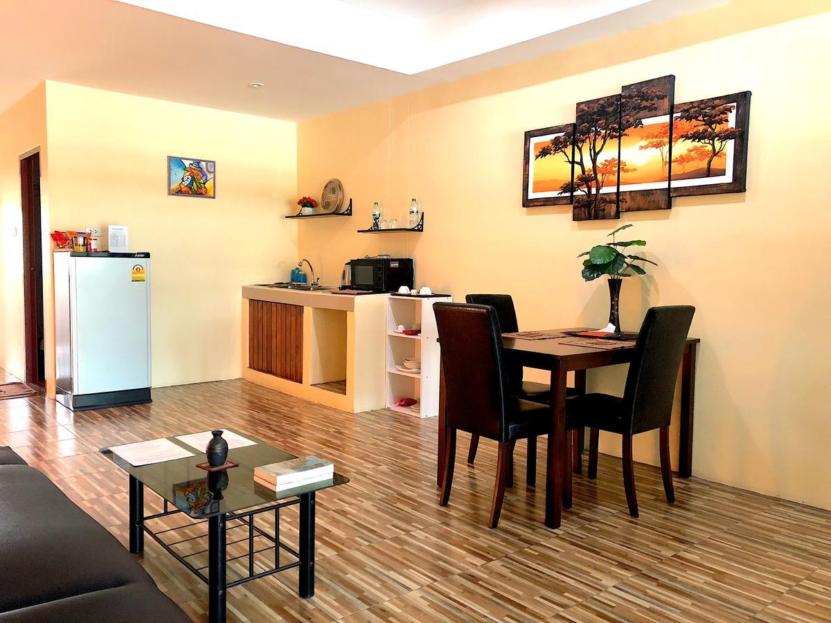 Апартаменти Breezy House Джомтьєн-Біч Екстер'єр фото