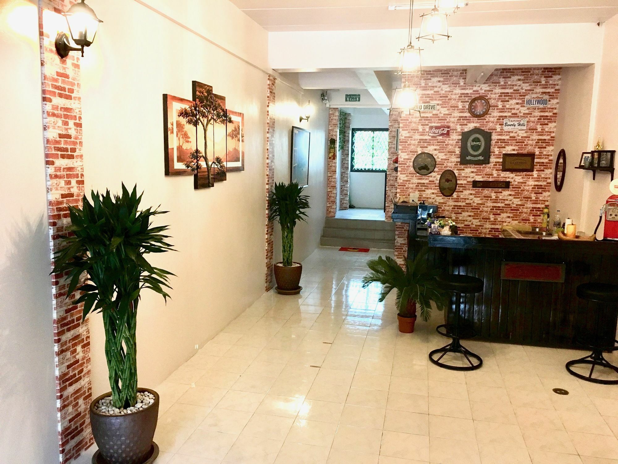 Апартаменти Breezy House Джомтьєн-Біч Екстер'єр фото
